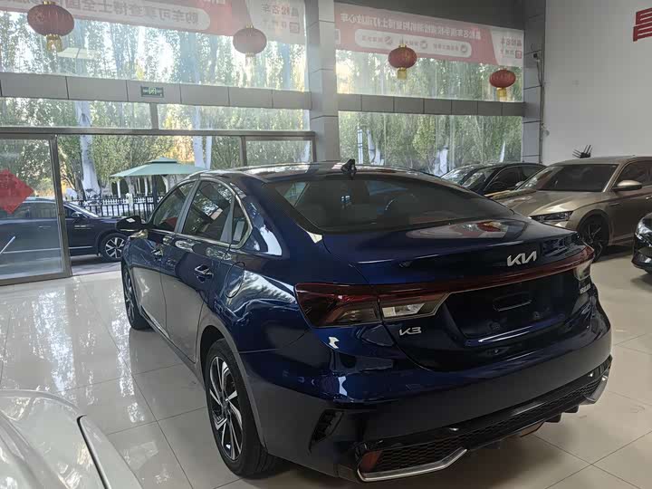 Kia K3 2023 2023款 1.5L CVT尊贵版