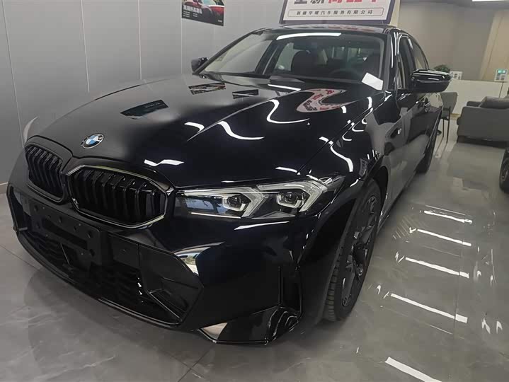 BMW 3 Series 2024 2024款 330Li M运动曜夜套装