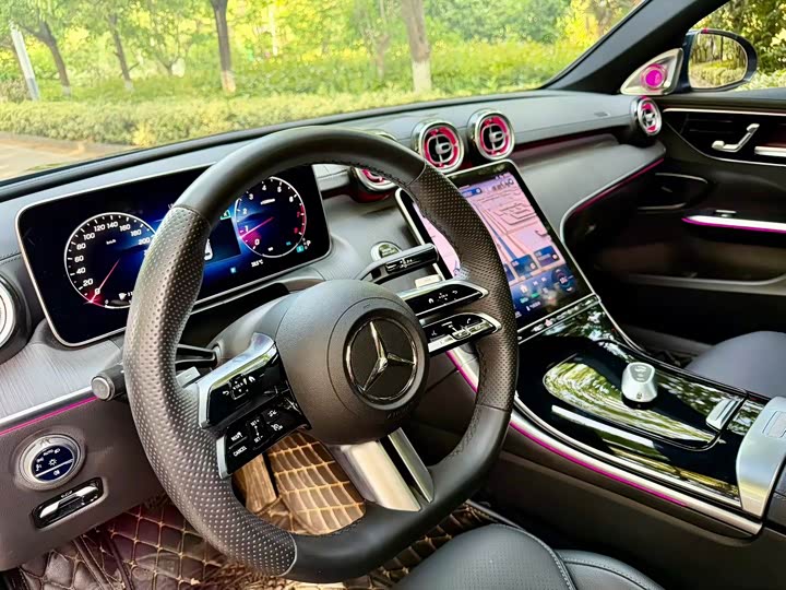 Zdjęcie 4 - Mercedes-Benz C-Class