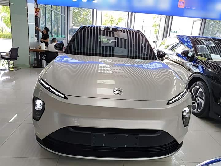 Фото 3 - Nio ES8