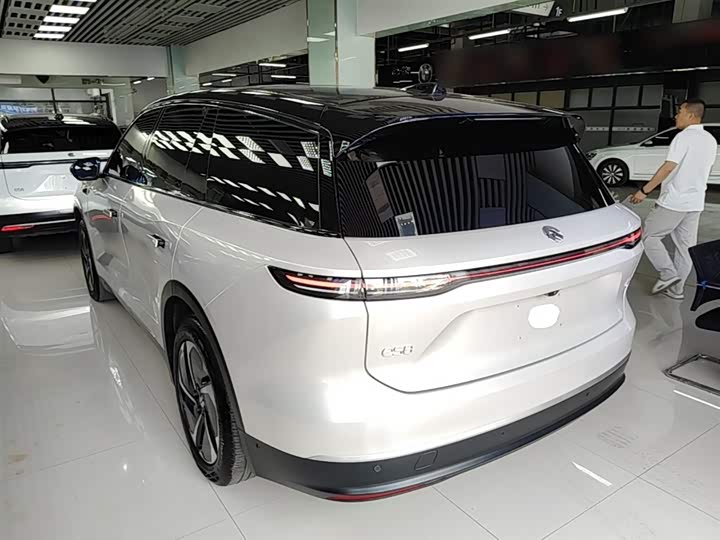 Фото 5 - Nio ES8