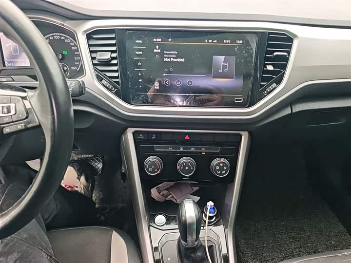 Фото 6 - Volkswagen T-Roc