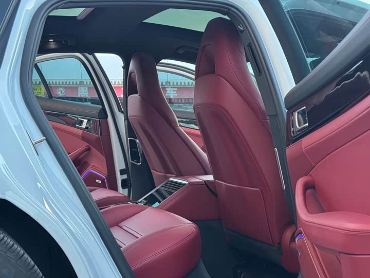 Фото 5 - Porsche Panamera