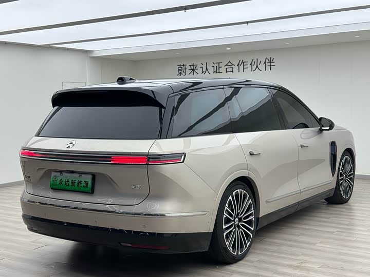 2026 Nio ES8
