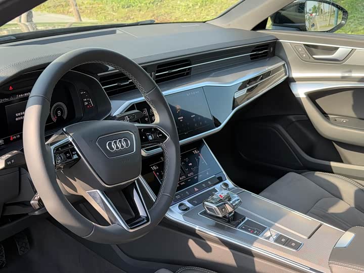 Photo 6 - Audi A6L
