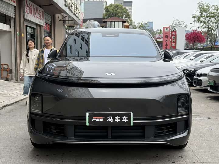 Photo 2 - LiXiang L8