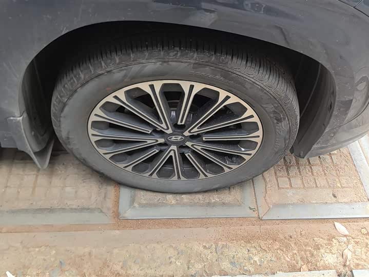 Hyundai Custo 2024 2024款 380TGDi TOP Premium 智爱旗舰版