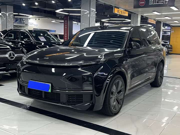 Zdjęcie 2 - LiXiang L9