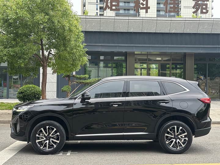 Photo 4 - Haval H6