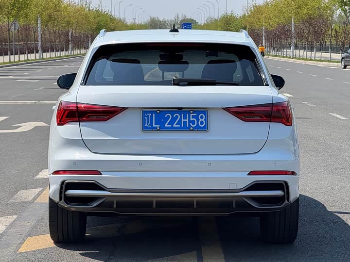 Zdjęcie 6 - Audi Q3