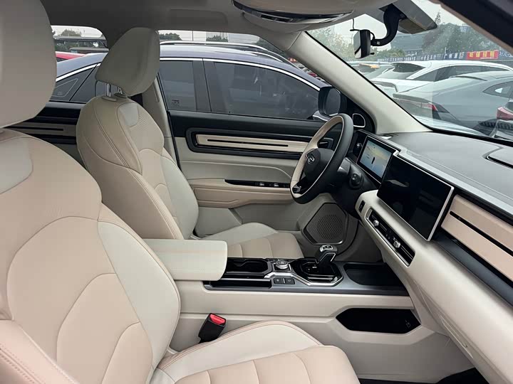 Geely Icon 2023 2023款 1.5TD 巧克力醇臻版