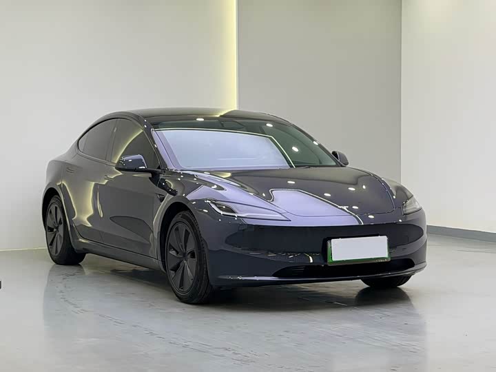 Zdjęcie 3 - Tesla Model 3