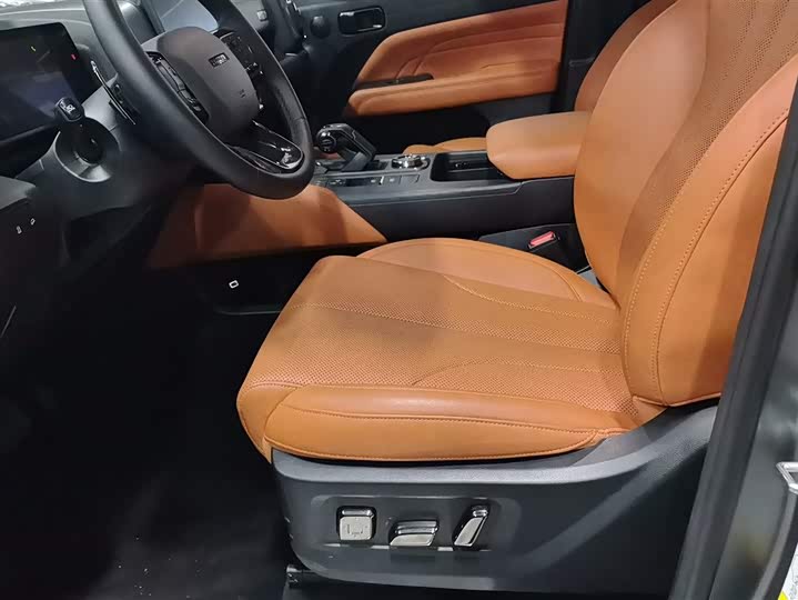 Haval H9 2024 2024款 2.0T 汽油四驱极境版