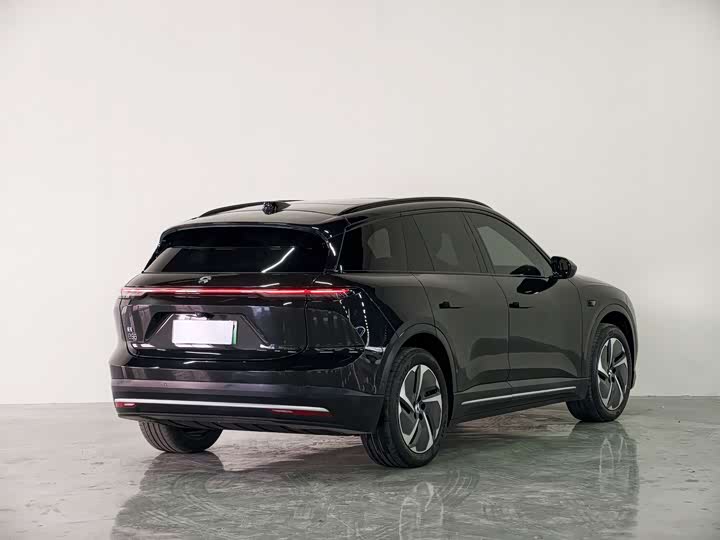 Photo 4 - Nio ES6