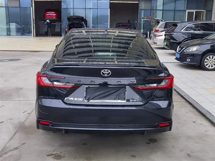 Toyota Camry 2026 2026款 双擎 2.0HSE 运动Lite版
