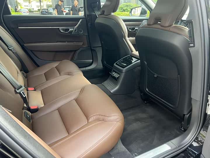 Фото 8 - Volvo S90 Hybrid