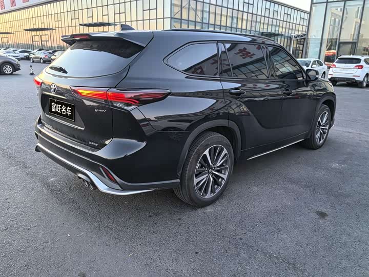 Toyota Crown Kluger 2024 2024款 2.5L HEV四驱豪华版