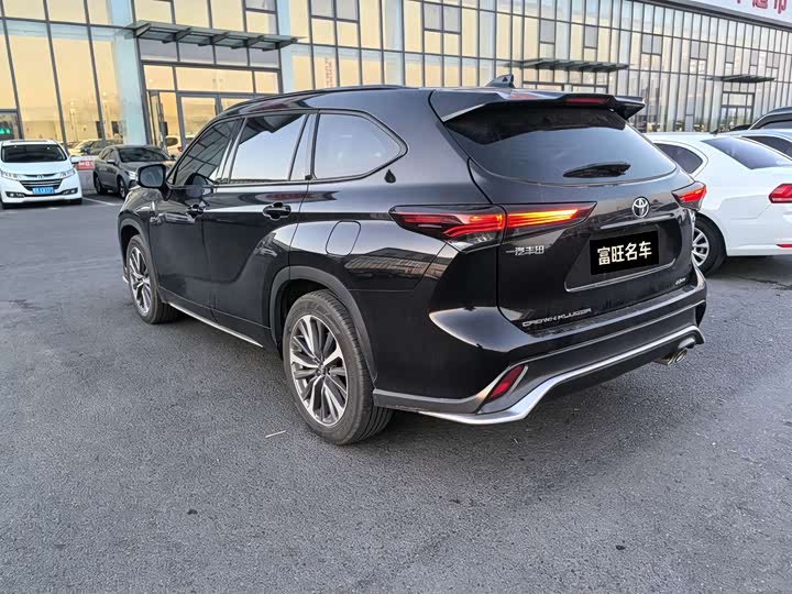 Toyota Crown Kluger 2024 2024款 2.5L HEV四驱豪华版