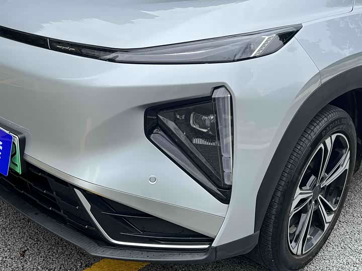 2025 Geely Galaxy L7
