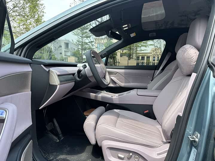 Фото 4 - Nio Onvo L60