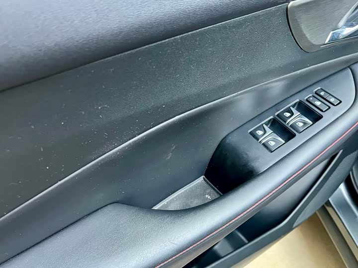 Changan CS35 Plus 2021 2021款 改款 蓝鲸NE 1.4T DCT豪华型