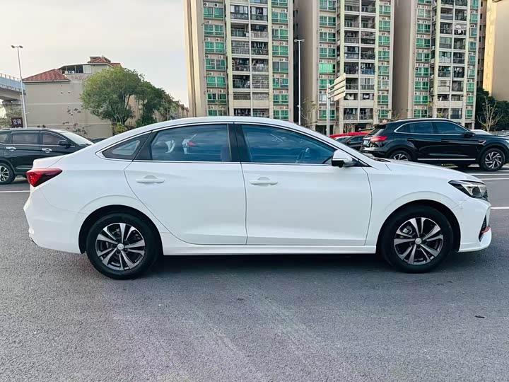 Фото 6 - Changan Eado Plus