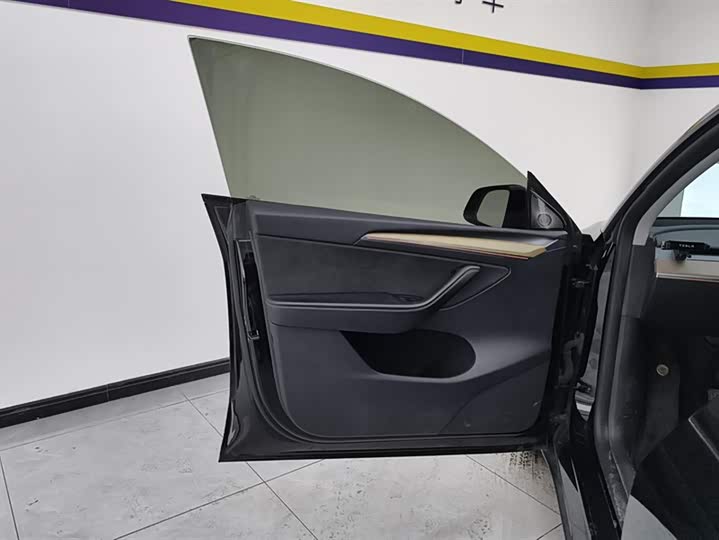 Фото 7 - Tesla Model Y