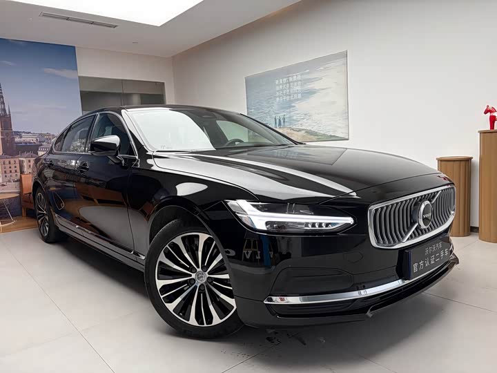 Volvo S90 2025 2025款 B5 智逸豪华版