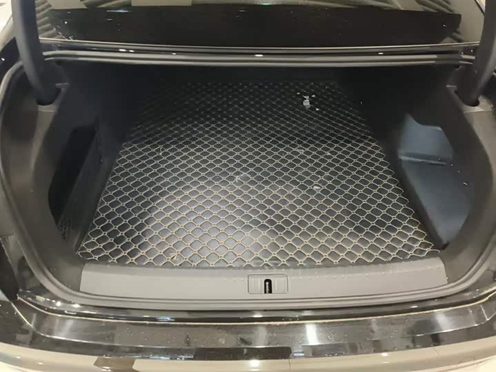 2021 Volkswagen Phideon
