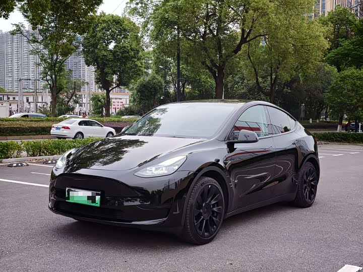 Photo 1 - Tesla Model Y