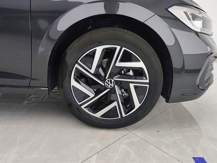 Volkswagen Sagitar L 2026 2026款 3000万辆甄选款 300TSI DSG 超越版