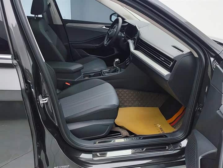 Volkswagen Sagitar L 2026 2026款 3000万辆甄选款 300TSI DSG 超越版