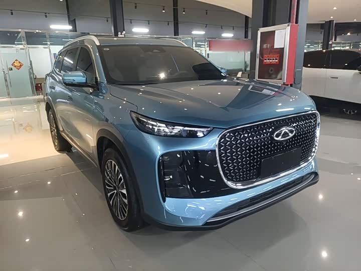 2025 Chery Tiggo 8 Plus C-DM