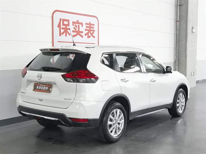 Фото 2 - Nissan X-Trail