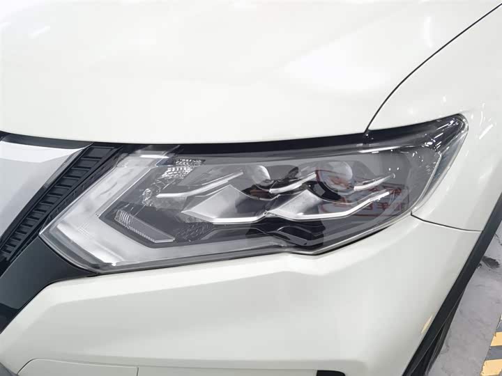 Фото 7 - Nissan X-Trail