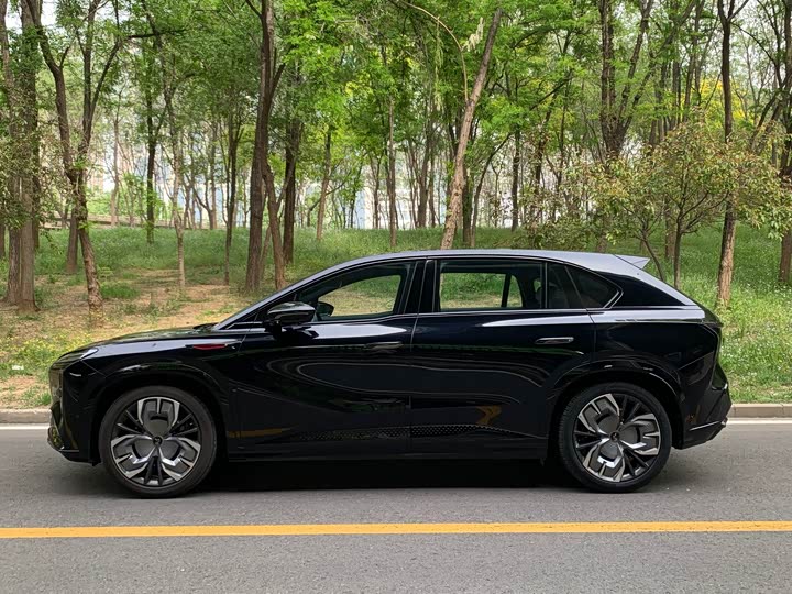 2025 Hongqi EHS7 (Tiangong 08)