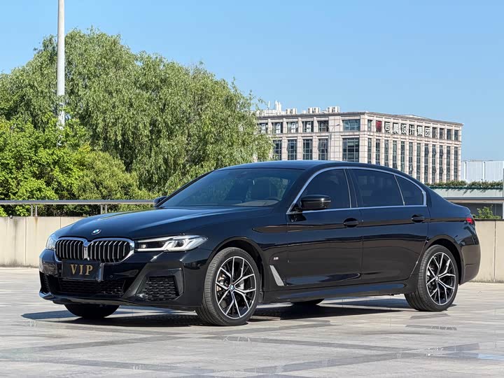 Фото 1 - BMW 5 Series