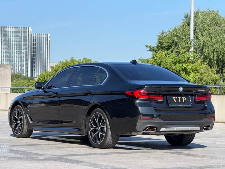 Фото 9 - BMW 5 Series
