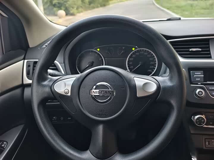 Zdjęcie 7 - Nissan Sylphy