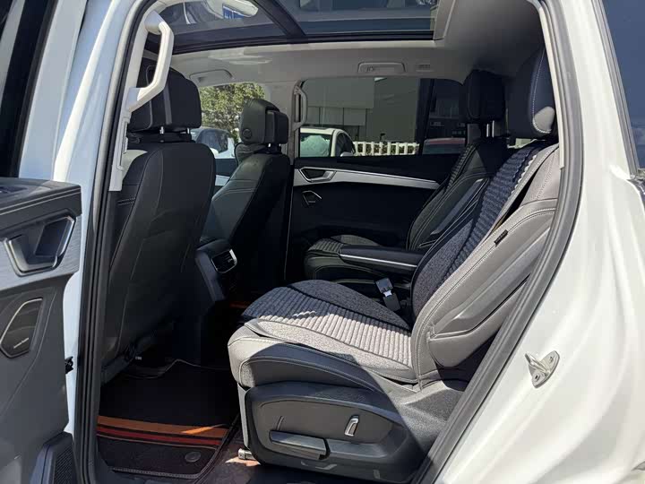Фото 6 - Volkswagen Talagon