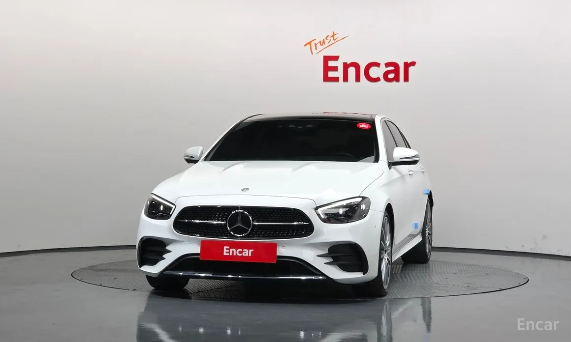 Фото 3 - Mercedes-Benz E-Class