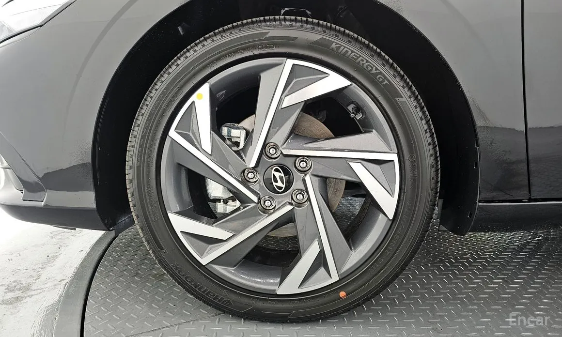 Hyundai Avante 2023 1.6