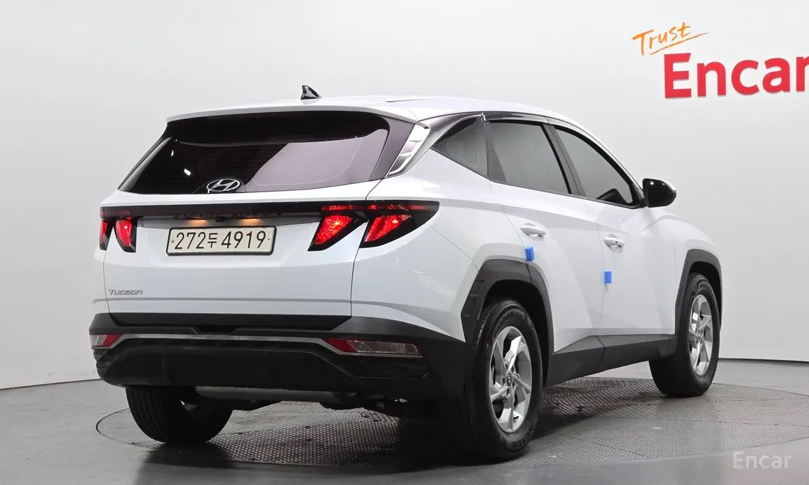 Photo 2 - Hyundai Tucson