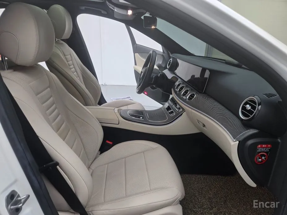صورة 11 - Mercedes-Benz E-Class