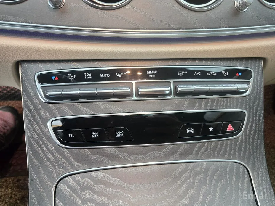صورة 14 - Mercedes-Benz E-Class