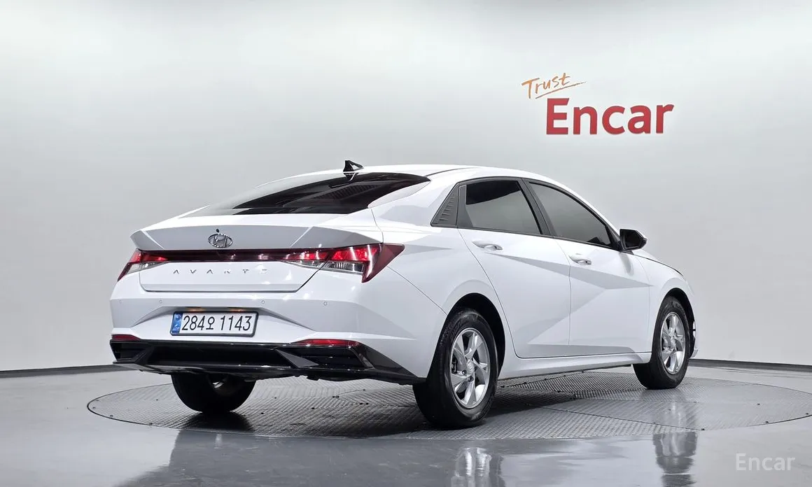Фото 2 - Hyundai Avante