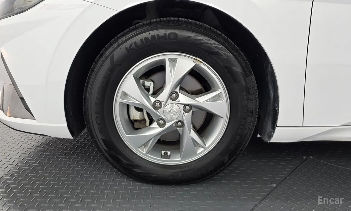 Фото 5 - Hyundai Avante