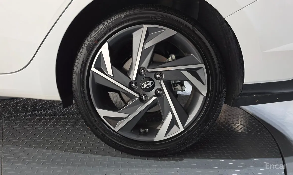 Фото 21 - Hyundai Avante