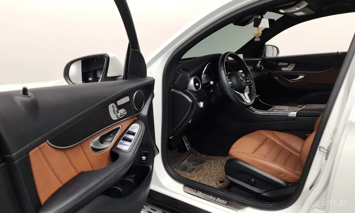 Mercedes-Benz GLC-Class 2016 GCL300 4MATIC Coupe
