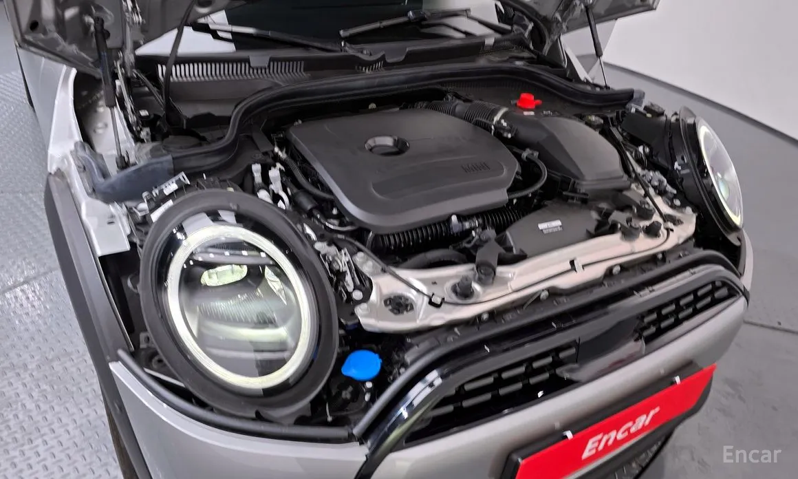 Mini Cooper 2024 Essential